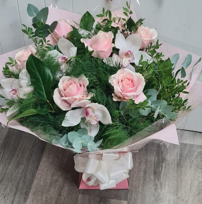 Light Pink Rose Flower Bouquet